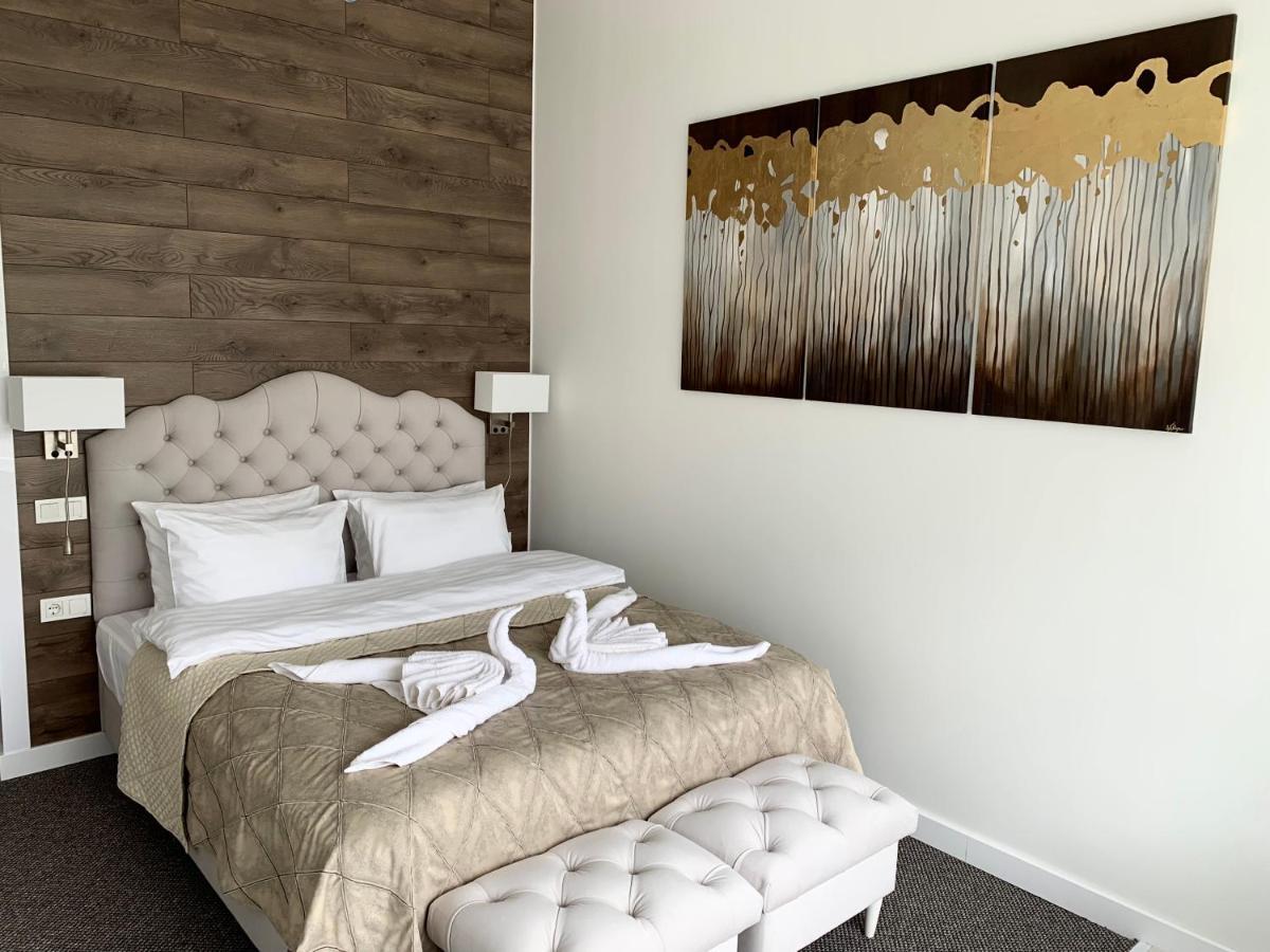 7 Boutique Hotel Ustʼ-Kamenogorsk Exterior foto